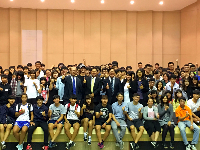 【理學院課程】科學與產業專題演講---「學術與產業的結合：邁向成功之路」宋察博士(另開新視窗/jpg檔)圖片