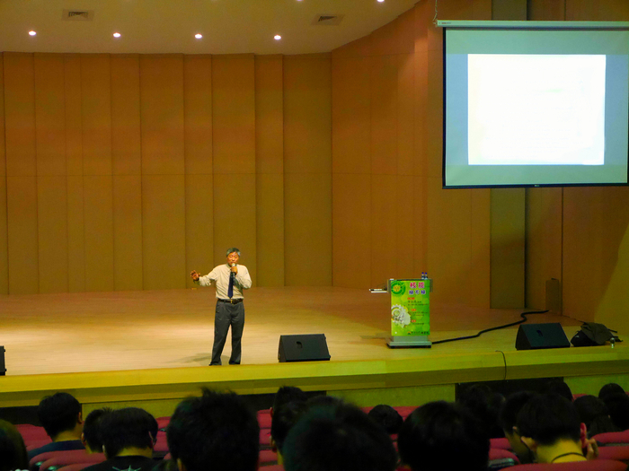 【理學院課程】科學與產業專題演講---「核能綠不綠」李志浩教授(另開新視窗/jpg檔)圖片