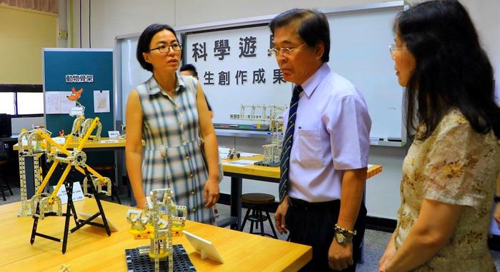 【高教深耕】《體驗課程》科普傳播學系－科學遊具成果展(另開新視窗/jpg檔)圖片